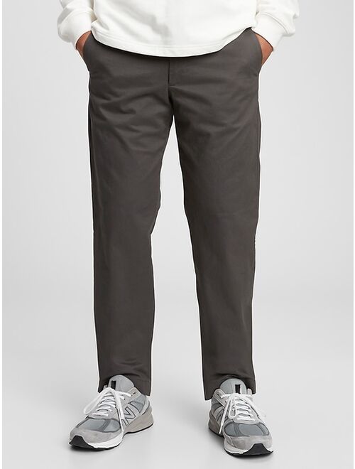 Modern Khakis in Relaxed Fit with GapFlex