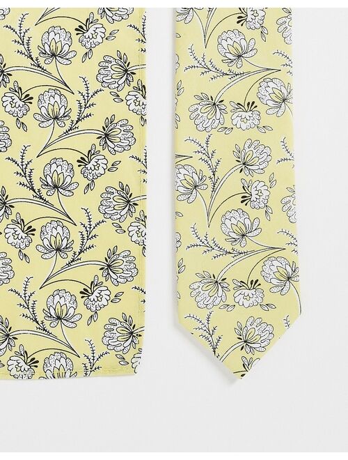 Gianni Feraud pocket square and tie set in yellow floral