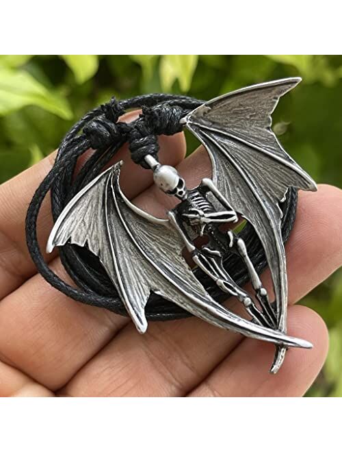 Generic Gothic Halloween Horror Jewelry Winged Vampire Skull Skeleton Corpse Angel of Death Punk Rock Rock Biker Protection Amulet Silver Pewter Men's Pendant Necklace Lu