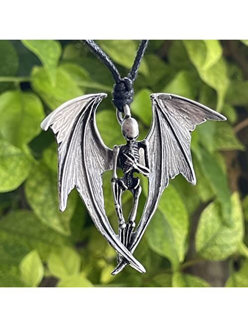 Generic Gothic Halloween Horror Jewelry Winged Vampire Skull Skeleton Corpse Angel of Death Punk Rock Rock Biker Protection Amulet Silver Pewter Men's Pendant Necklace Lu