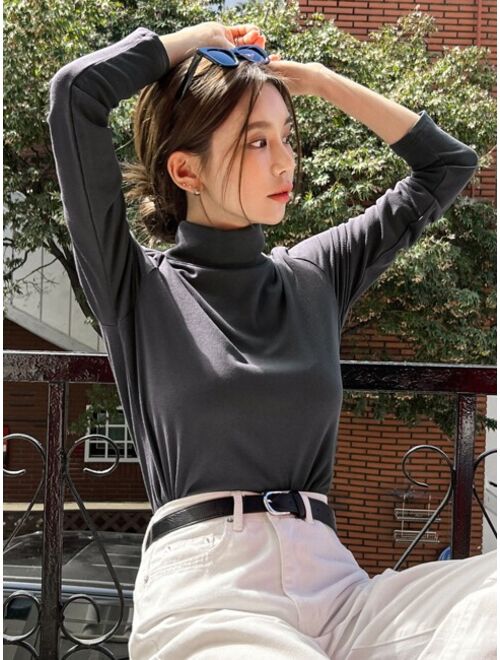 DAZY Solid Turtleneck Tee