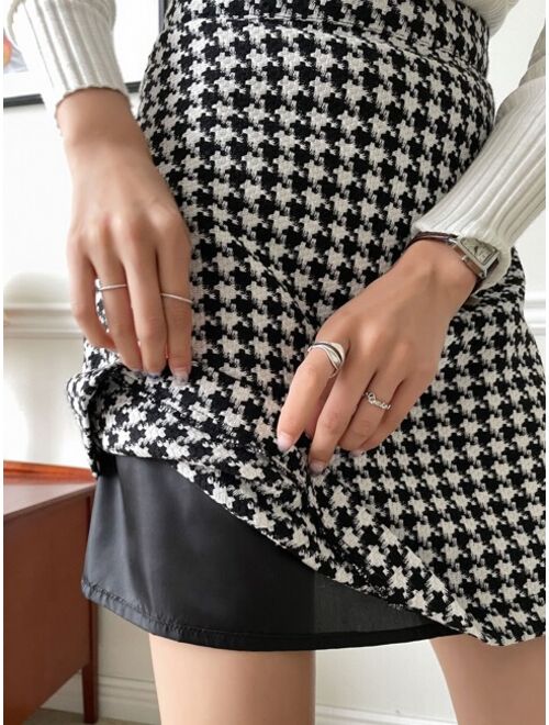 DAZY High Waist Houndstooth Print Skirt