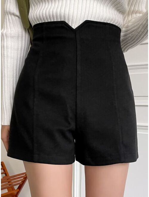 DAZY Notched Waist Zipper Back Shorts