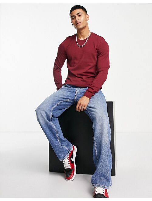 New Look muscle fit knitted sweater in burgundy