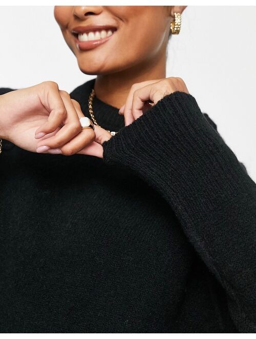 ASOS Petite ASOS DESIGN Petite oversized crew neck sweater in black