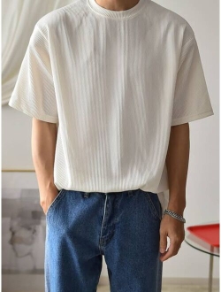 Men Solid Ribbed Knit Drop Shoulder Tee