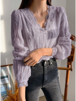 Embroidery Mesh Puff Sleeve Blouse