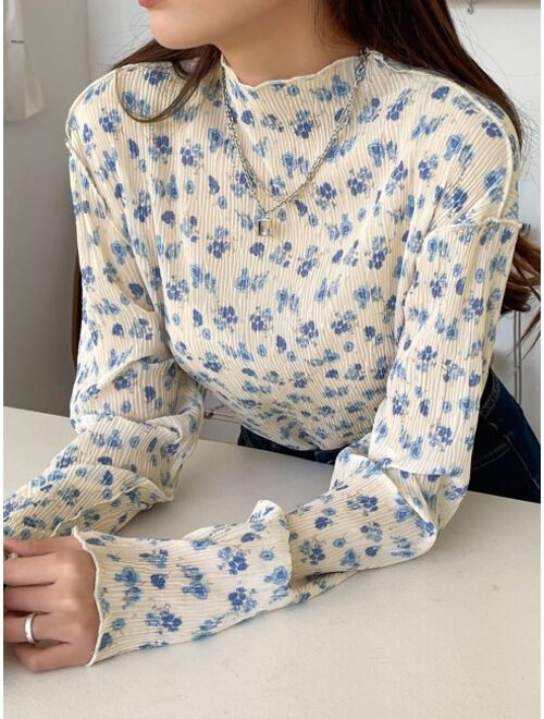 DAZY Ditsy Floral Print Lettuce Trim Blouse