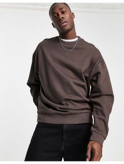 oversized sweatshirt in dark brown
