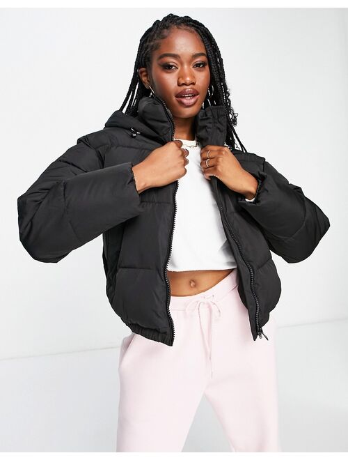 Pull&Bear cropped puffer jacket with hood in black