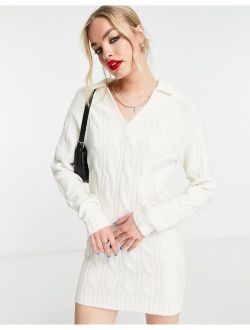 knitted mini sweater dress with open collar in cable in cream