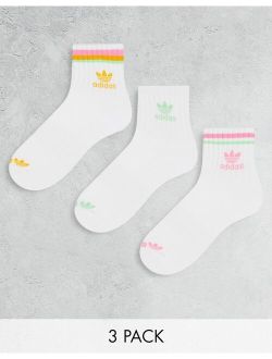 cosmic 3-pack quarter socks in white