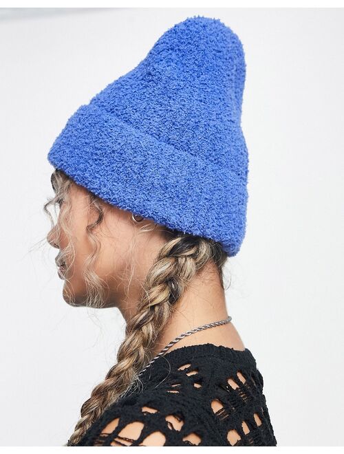 Noisy May teddy beanie in blue