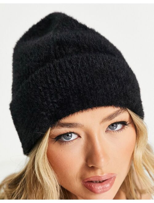 ASYOU eyelash knit beanie in black