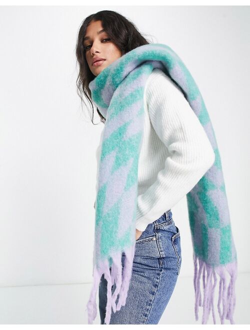 Pieces scarf in green & lilac checkerboard