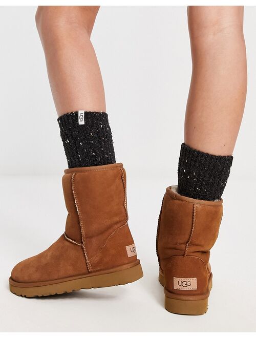 UGG Classic Short Il boots in chestnut