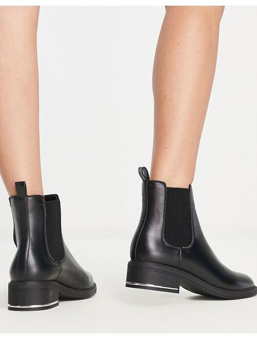 schuh Colette chelsea boots in black