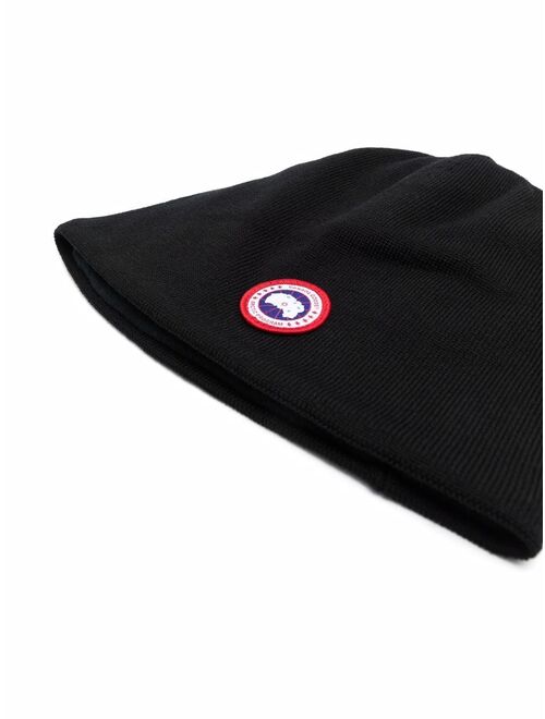 Canada Goose logo-patch detail beanie