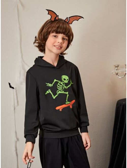 SHEIN Boys Reflective Skull Print Hoodie