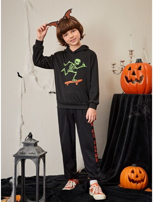 SHEIN Boys Reflective Skull Print Hoodie