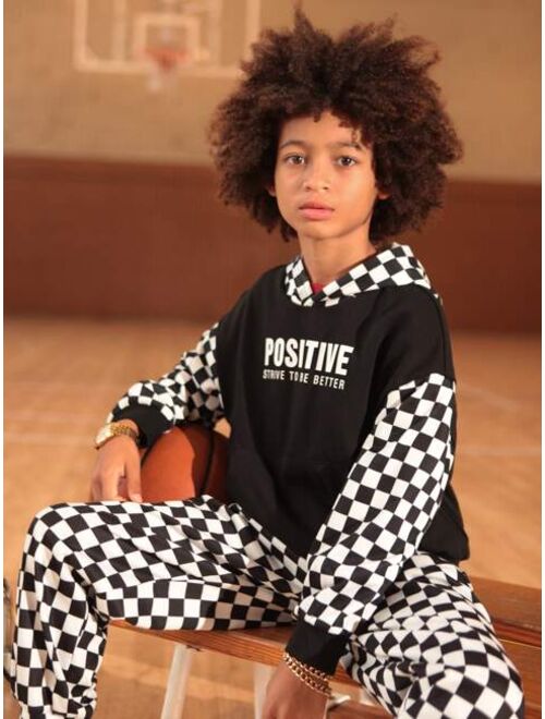 SHEIN Boys Checker Slogan Graphic Drop Shoulder Hoodie