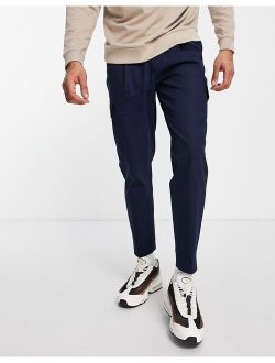 tapered cargo pants with pleats in navy