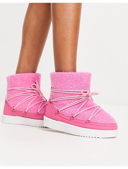 South Beach padded borg snow boots in pink