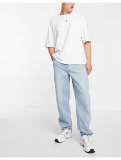 baggy jeans in light wash blue