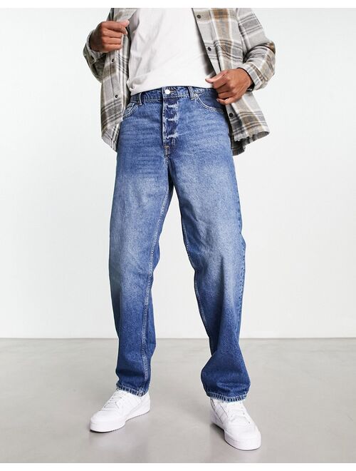 Only & Sons Five baggy fit jeans in mid wash