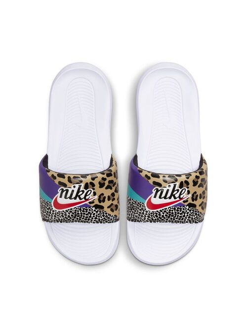 Nike Victori One print slides in white/multi