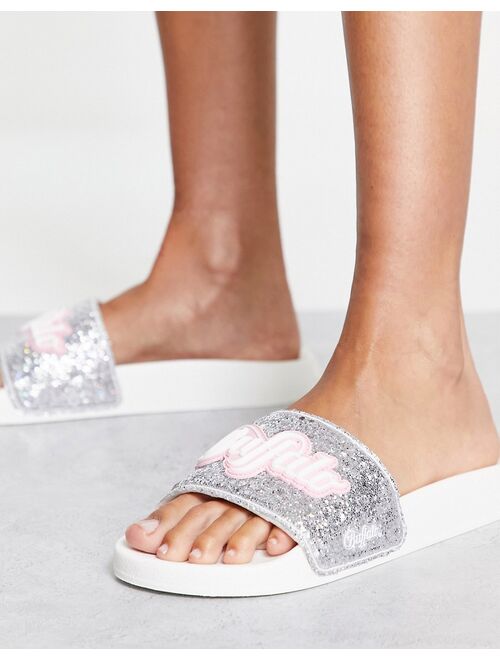 Buffalo Rees logo slides in silver glitter