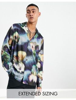 relaxed deep camp collar satin shirt in dark floral print