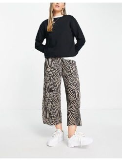 plisse culotte pants in animal