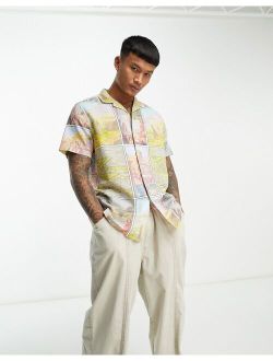 relaxed revere linen mix shirt in postcard print