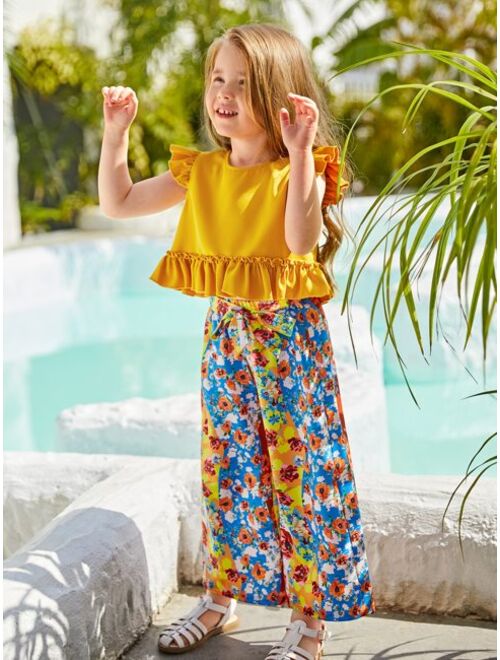 SHEIN Toddler Girls Ruffle Trim Peplum Top & Allover Floral Print Wide Leg Pants