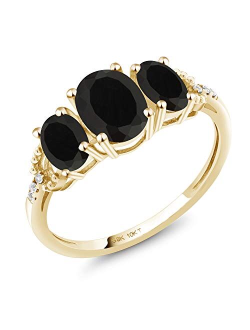 Gem Stone King 10K Yellow Gold Oval Black Onyx and Diamond Accent Engagement Ring For Women (1.52 Cttw, Gemstone Birthstone, Available In Size 5, 6, 7, 8, 9)