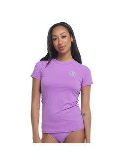 Women's Standard Smoothies in-Motion Solid Short Sleeve Rashguard with UPF 50