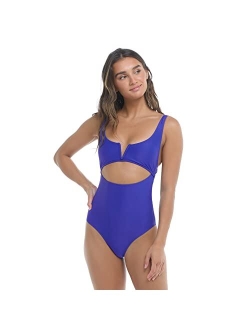 Women's Standard Smoothies Eli Solid One Piece Swimsuit with V-Wire Neckline