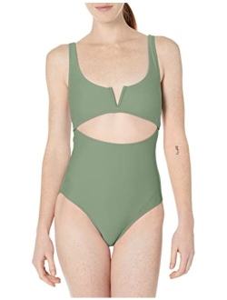 Women's Standard Smoothies Eli Solid One Piece Swimsuit with V-Wire Neckline