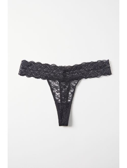 Lace Low-Rise Thong