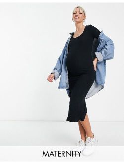 Maternity ribbed midi dress in black