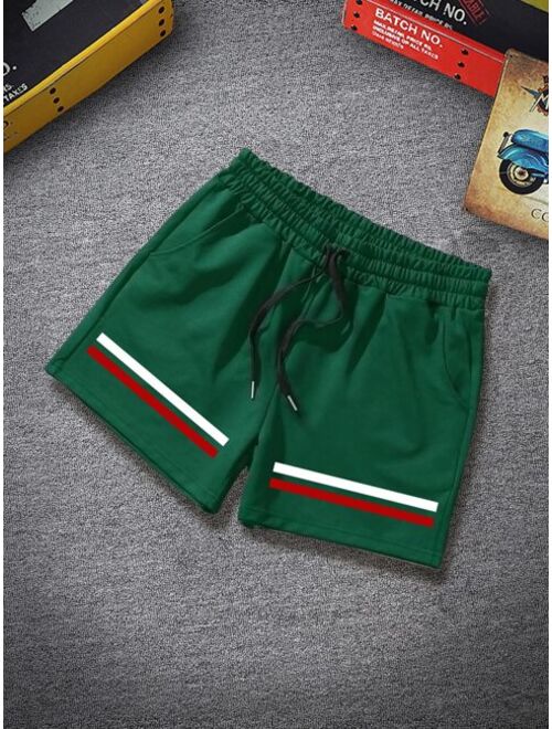 Men Striped Print Drawstring Waist Shorts