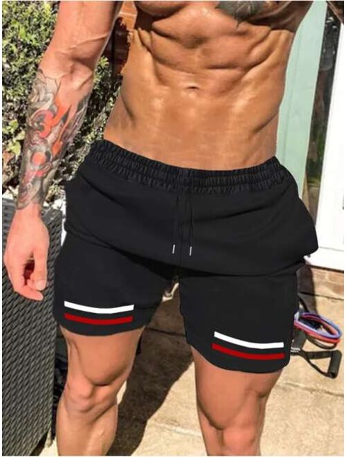 Men Striped Print Drawstring Waist Shorts