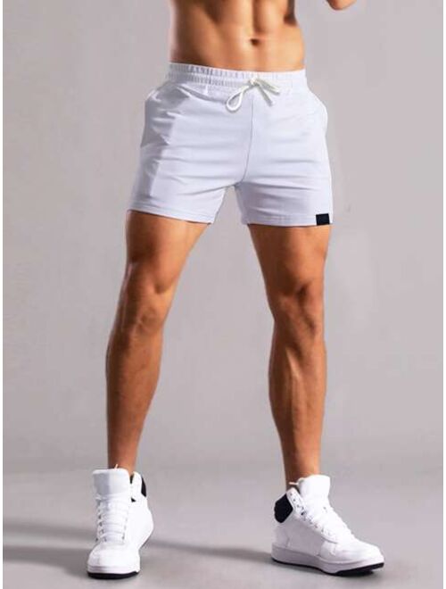 Men Patch Detail Drawstring Waist Shorts