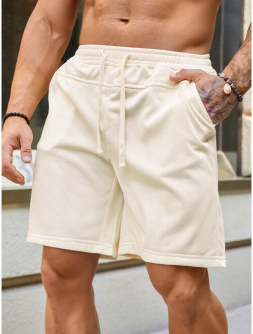 Men Solid Drawstring Waist Shorts