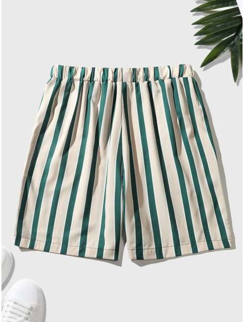 Men Striped Drawstring Waist Shorts