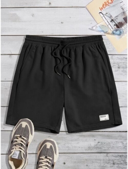 Men Letter Patched Detail Drawstring Waist Shorts