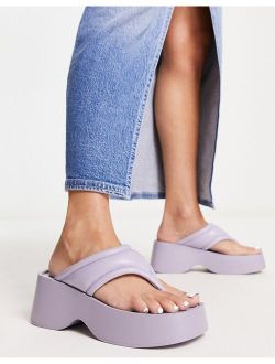 London Rebel flatform toe thong sandals in lilac