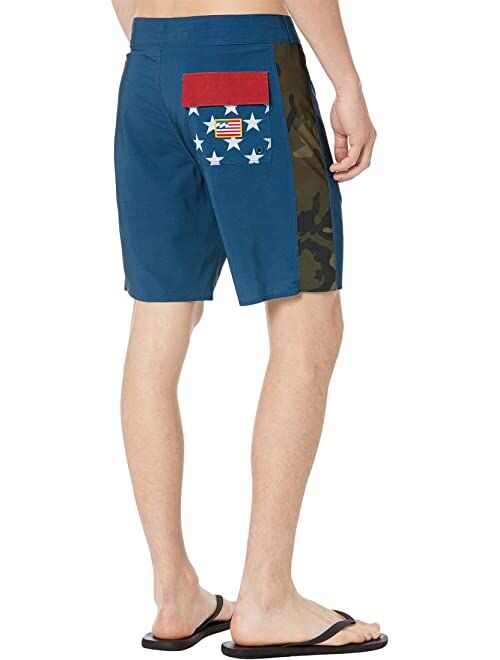 Billabong Stars and Stripes D Bah Pro 19" Boardshorts