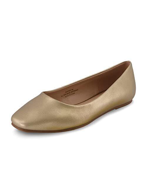 CUSHIONAIRE Women's Skipper Flat with +Memory Foam, Wide Widths Available